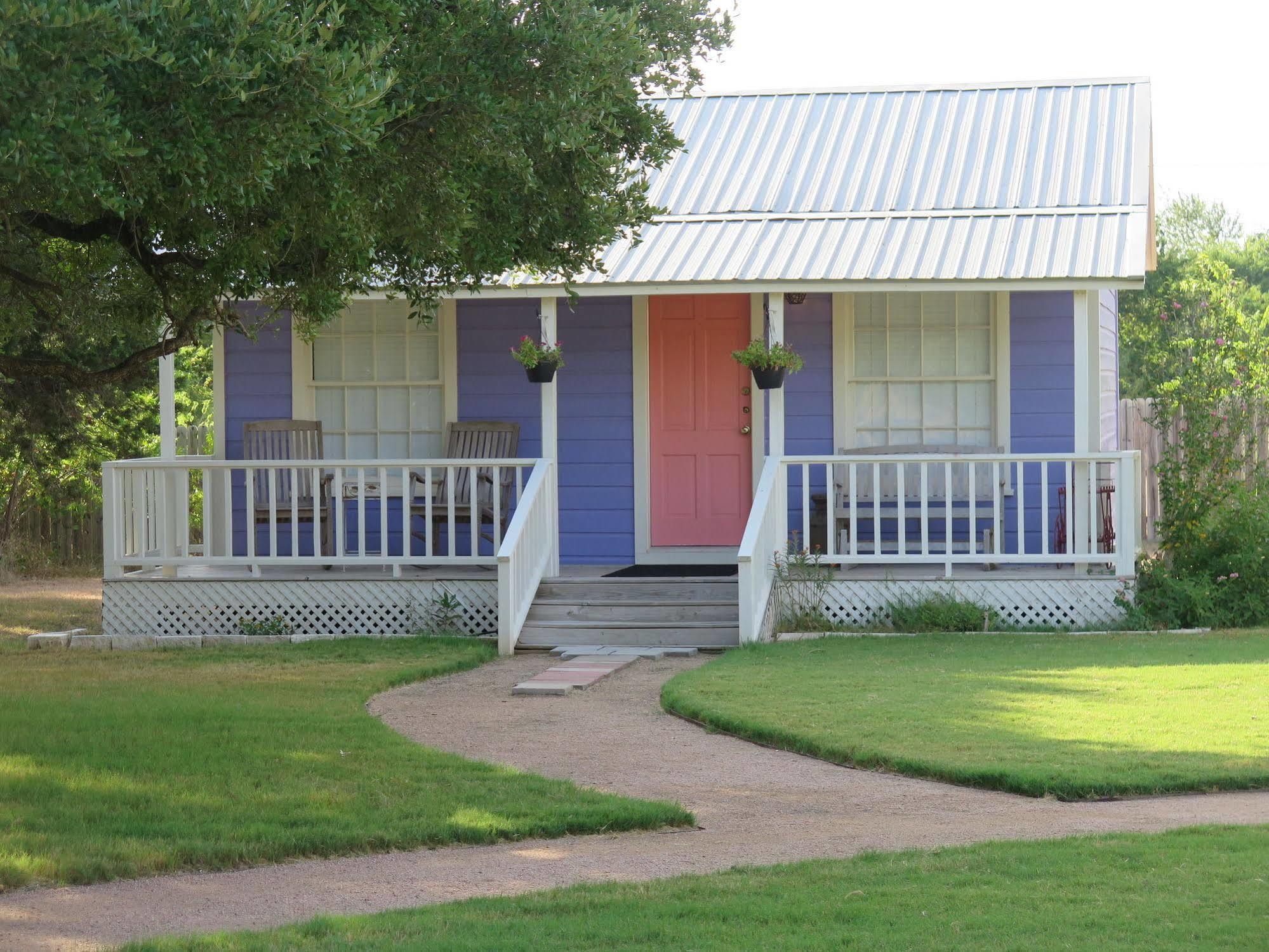 Yellow House B&B Salado Exterior photo