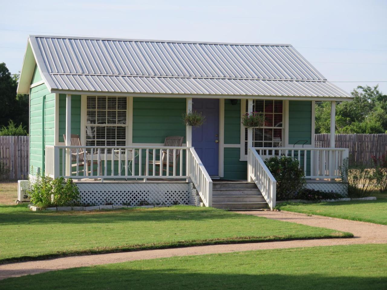 Yellow House B&B Salado Exterior photo